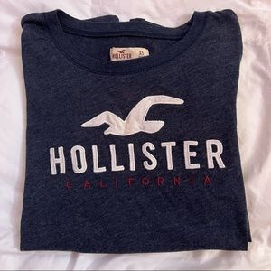HOLLISTER • LONG SLEEVE LOGO TEE